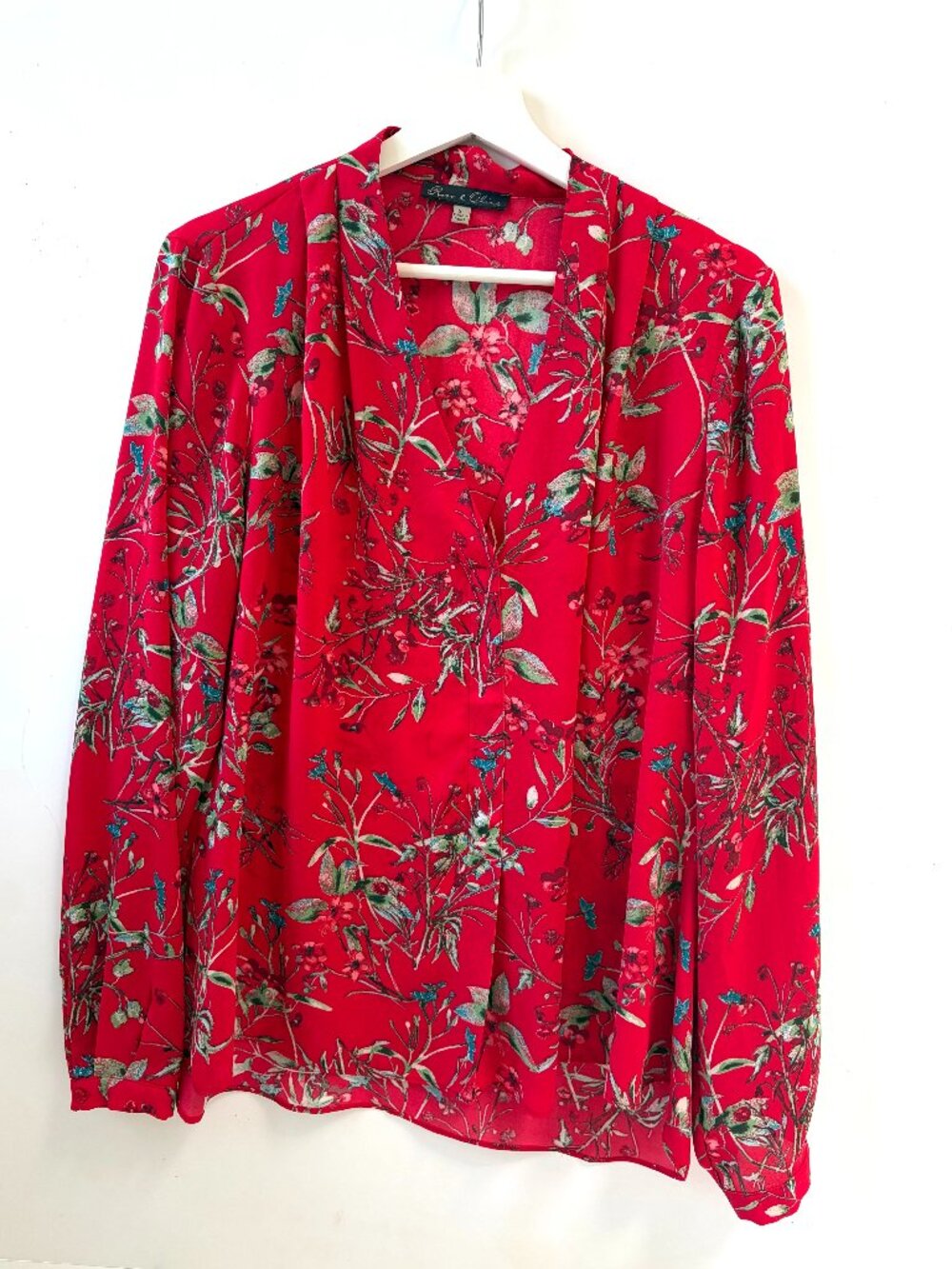 Rose & Olive red flower blouse, Size XL, beautiful bright print, great condition